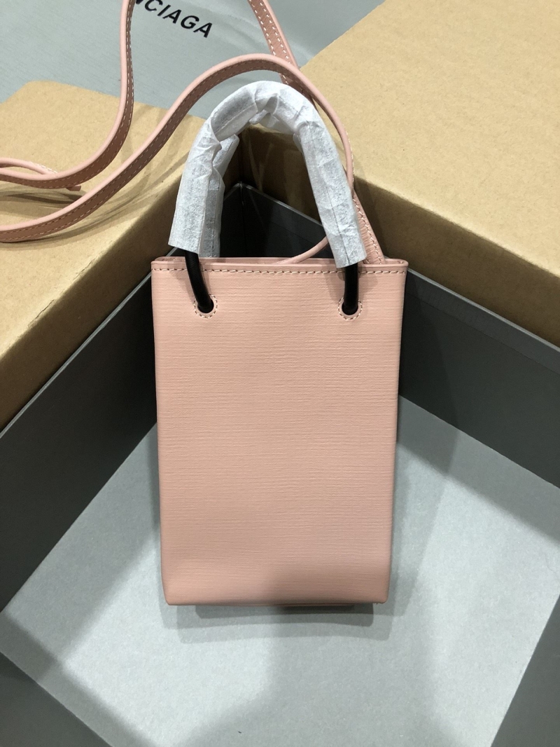 Ba1en*iaga shopping bags